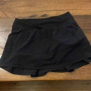 black lulu skirt